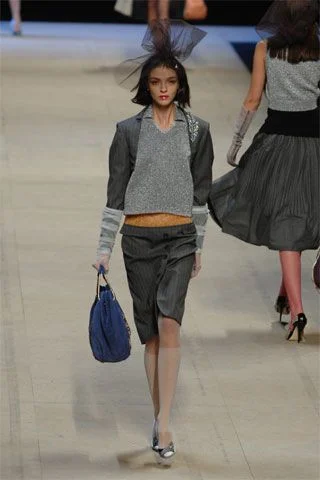 Look 16